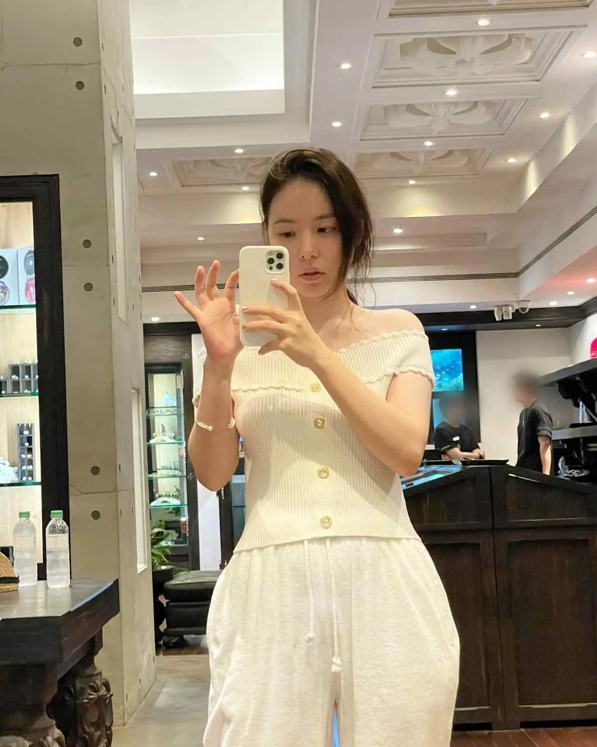 Min Hyo Rin - min-hyo-rin-19.webp